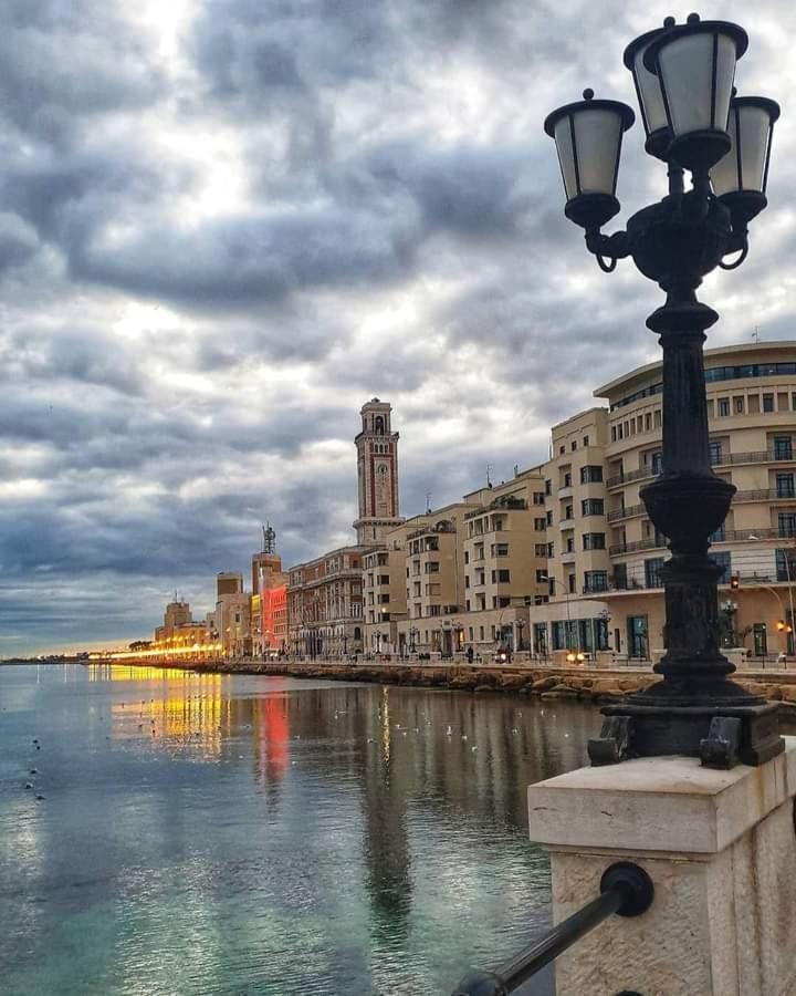 Mariantomare Casa Vacanze Monolocale Lungomare Bari Luaran gambar